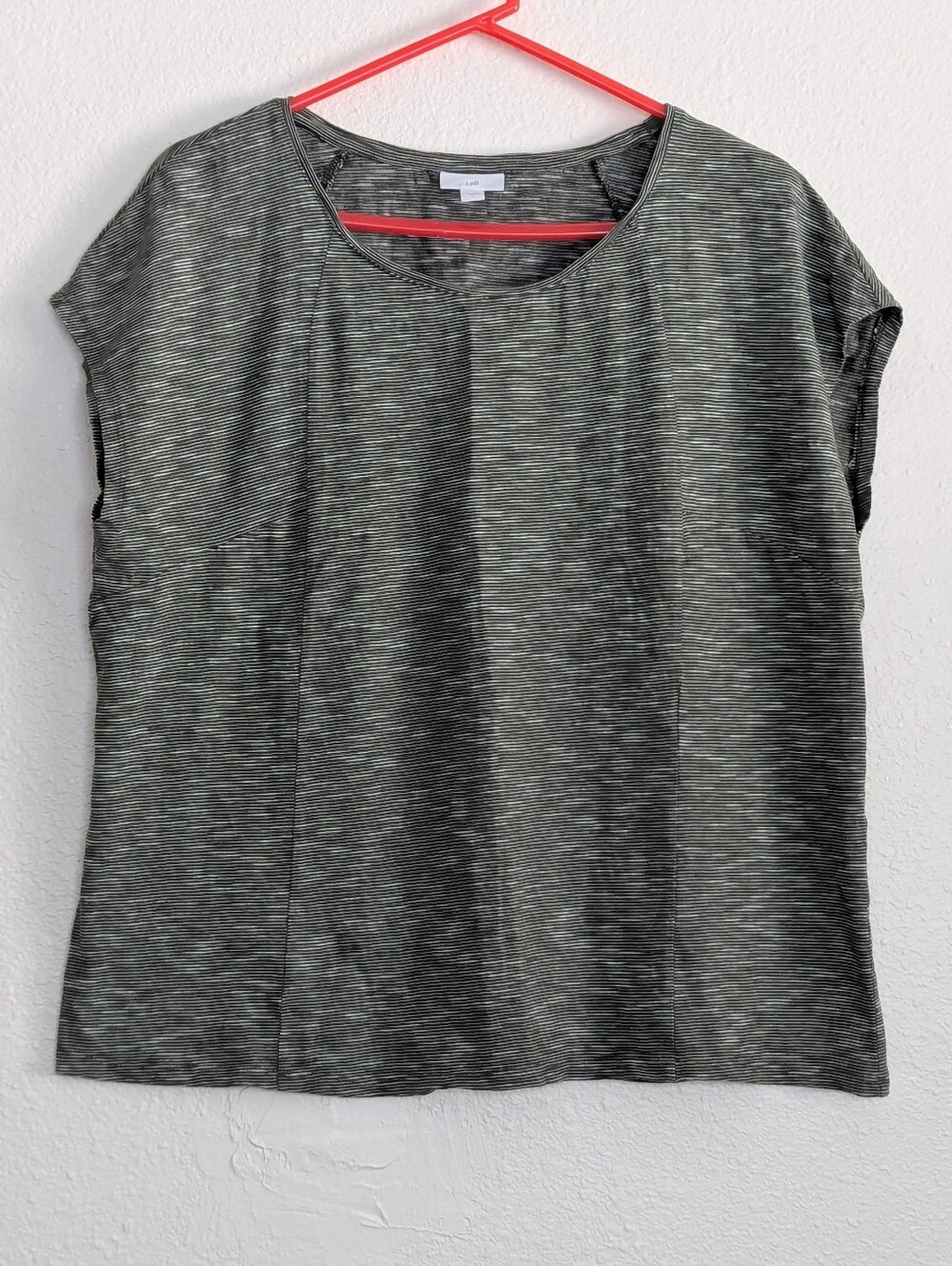 🌷3 for $15! J. Jill Green Grey Boxy Cap Sleeve Top